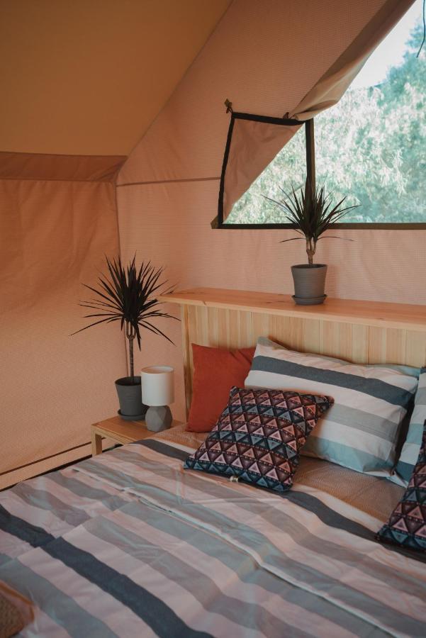 Отель Glamping Mandra Затока Экстерьер фото